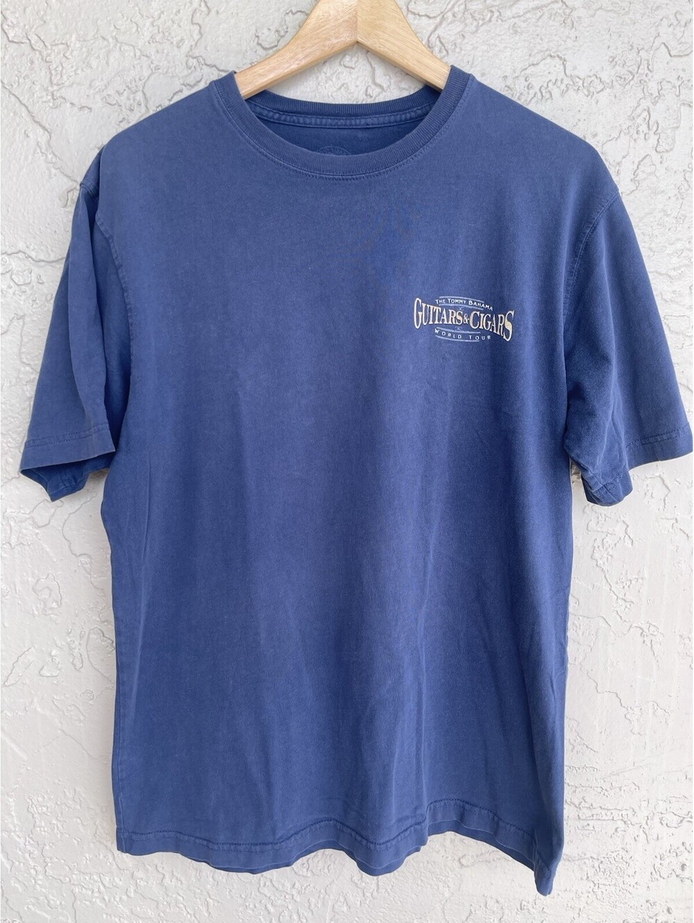 Tommy Bahama Medium Blue Cotton T-shirt Guitars & Cigars World Tour